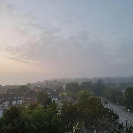 Ferienwohnung Fördeblick In Kiel Mit Panoramablick über Die Kieler Förde Bis Laboe *